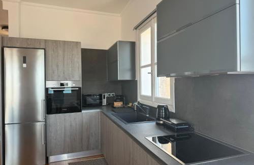 S&F Luxury Apartment - Photo 4