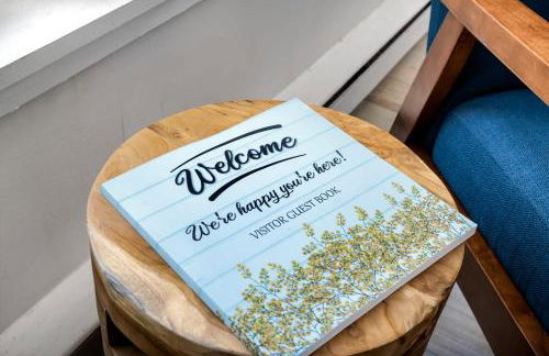 Modern Cabin w Hot Tub & Indoor Pool Gym Access! - Foto 7