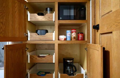 Hidden Hillside Retreat - A Secluded Modern Cabin - Foto 29