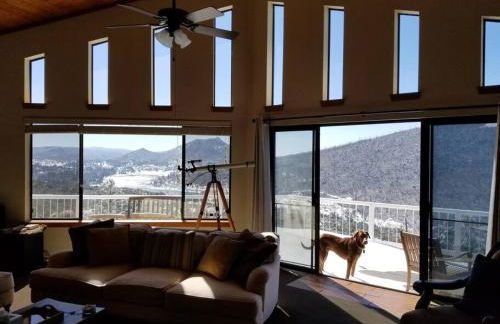 A LIVING CANVAS Amazing Lake View Custom Home - Foto 44