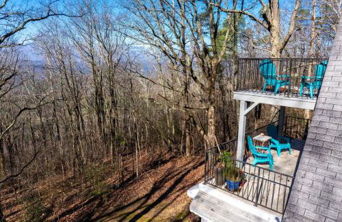 A-Frame with VIEWS - Walk to Downtown and Park - Pets OK - Foto 6