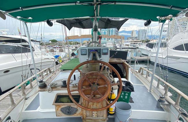 Sailing in Concha Bay - Photo 6