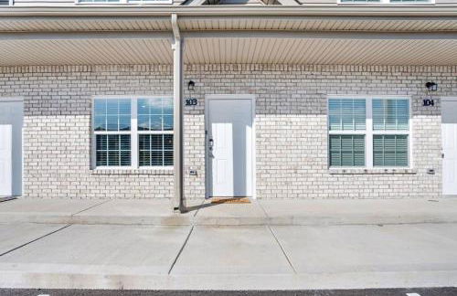 Make Lemonade in luxury w king bed and free parking plus 40 minutes to Nashville - Foto 31