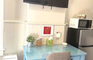 Cozy nest private porch museums free parking - Foto 5