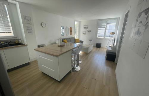 Bel appartement 6p Tours Centre - Photo 9