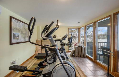 Life's Better At The Lake - Foto 29