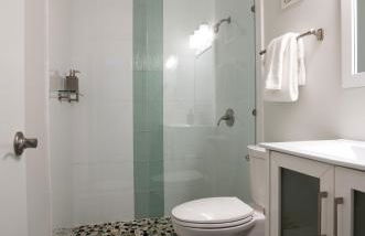 Near Beaches & IMG Academy, Mins to Downtown Oasis Villa Retreat - Photo 10