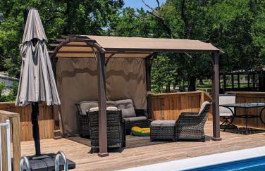 Cozy Barn with Pool Access & Near Lake Conroe - Foto 11