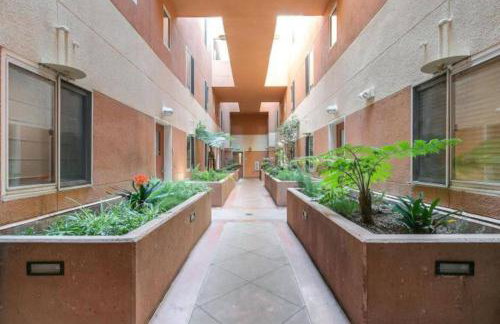 Modern 2BR Downtown San Jose Condo Walkable - Foto 34