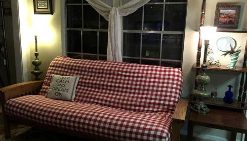 Vacation Cabin near the Boutiques and Galleries in Ingram, Texas - Photo 3