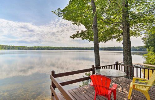 Lakefront Cabin with Private Dock and Beach! - Foto 26