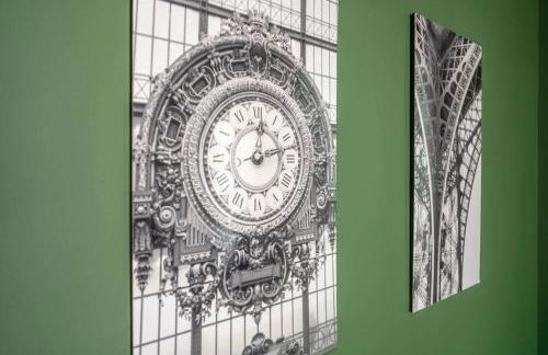 Modern 3-BR Townhome w Private Backyard Near RTP - Foto 25