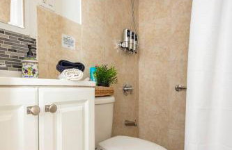 Sleeps 3, Cozy, Boho Style, in the heart of Miami -free parking - Foto 47