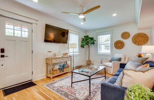 Dtwn Retreat with Game Room! Walk to Hampton Park - Foto 6