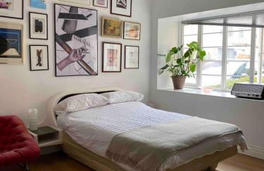 Entire Industrial Style Apartment With Free Parking & Wifi - Foto 6