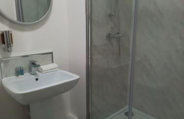 Apartment 13, Plants Yard - Photo 11