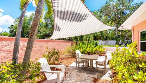 Siesta Key, Heated Pool, Dock on Lagoon, Turtle Beach 1 mile and Crescent Beach 2 miles, 1bdr - Foto 5, Garden