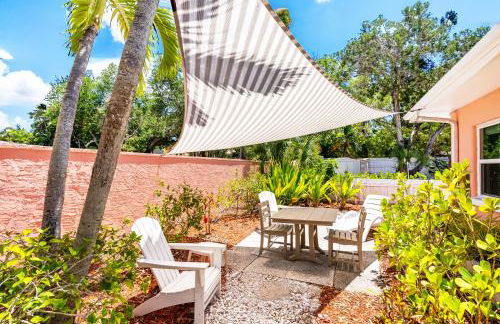 Siesta Key, Heated Pool, Dock on Lagoon, Turtle Beach 1 mile and Crescent Beach 2 miles, 1bdr - Foto 5