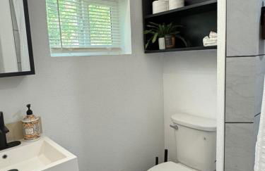 Cozy Studio with King Bed - Foto 9