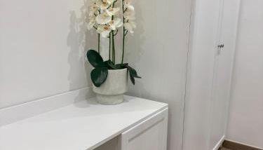 Sorrento Bay Apartment - Foto 5, furniture, wardrobe