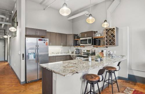 Speakeasy Attached, Walkable to Cavs, Flats, Casino - Foto 32