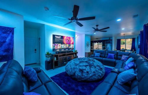 Coachella Play - 6BR Multi-Gen Fun Zone and Retreat with free heated pool - Foto 11