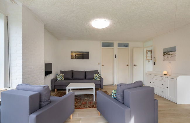 Holiday Home Near Veerse Meer With Garden - Photo 9