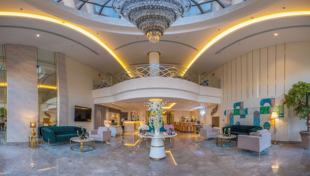 Coin salon dans le hall