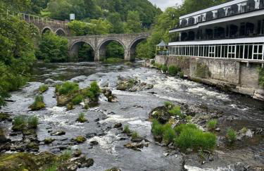 Henllys Cottage - Photo 27
