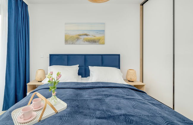 Blue Apartment With Sea View by Renters - Photo 6