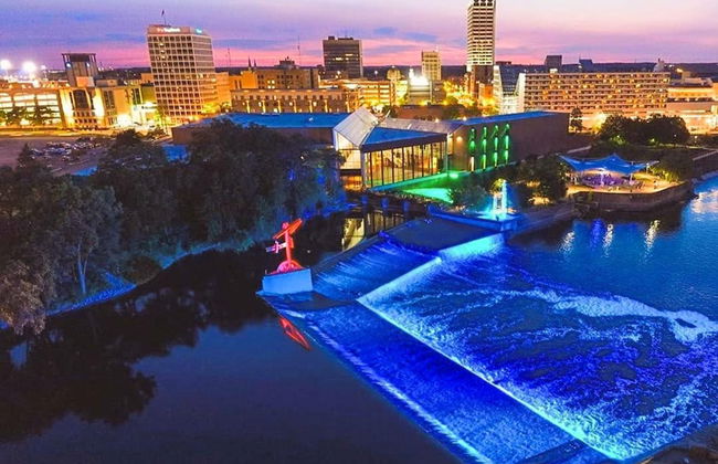 Updated Bungalow Steps to Notre Dame 410 - Foto 33