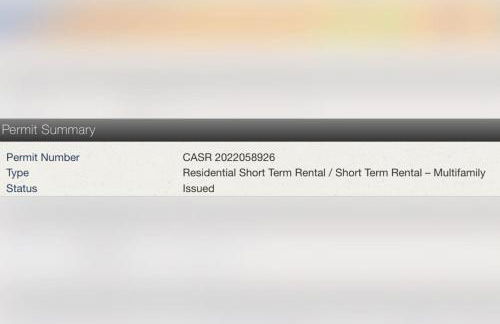 Home with Rooftop Deck & Garage, 2 miles to Downtown Broadway - Foto 54