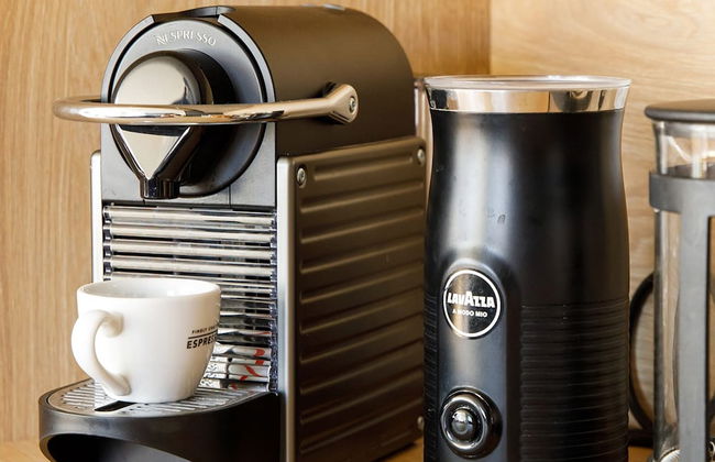 Delightful Seaside Hideaway 5 Mins to Beach - Photo 34