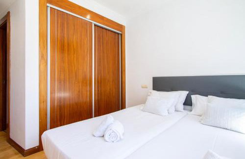 Apartamentos Adelfas - Photo 52