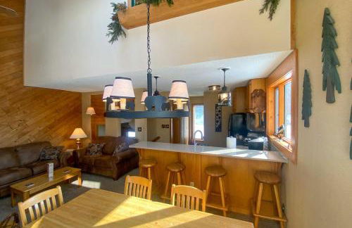 Lutsen Mountain Townhome - 2 Mi to Lake Superior! - Foto 8