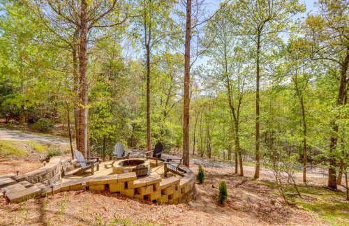 Great for Families! Lavish Hiawassee Cabin - Foto 37