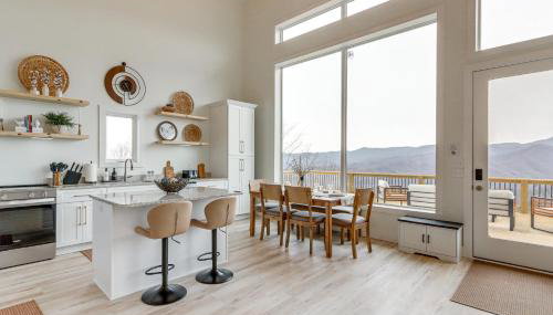 Mtn-View Hidden Falls Cabin with Hot Tub and Deck - Foto 4