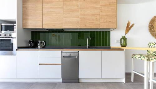 Apartment 50m from the sea, pool, AC, parking - Foto 2