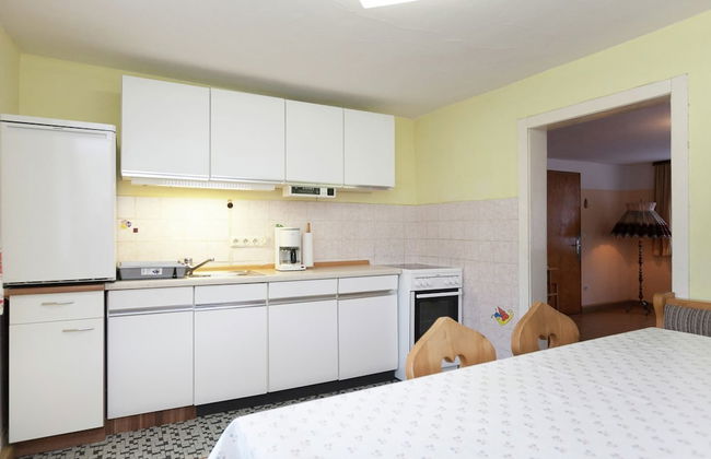 Family-friendly Tretting Home - Photo 9