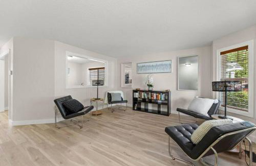 Spacious 4 bed near park/trails - Foto 40