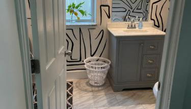 Tremont! 7 min to downtown Cleveland - Foto 5, Shower