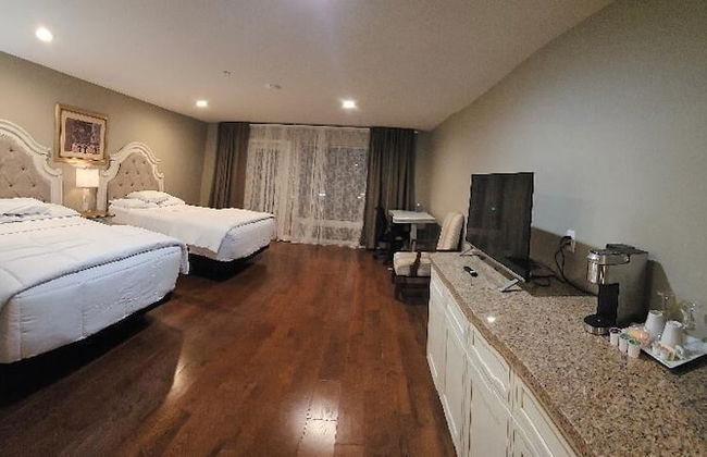 Lakeview Hotel - Photo 5