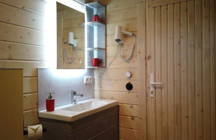 Wellnorama 2 - WellnessFerienhaus mit Pool, Sauna und eigenem Whirlpool mitten in Deutschland - Foto 8