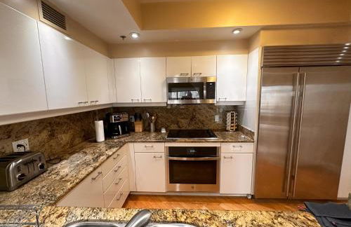 Luxurious and Spacious 2-Bedroom Condo Unit Downtown San Diego in the Heart of the Gaslamp Quarter - 30-Day Min recommended - 14-Day Min acceptable - Foto 11