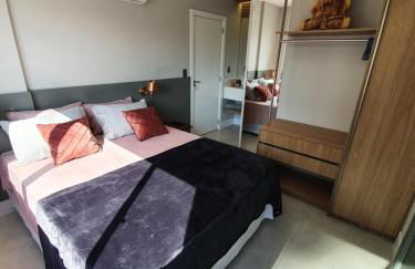 Lindo apto tudo novinho, prédio frente mar - Foto 62