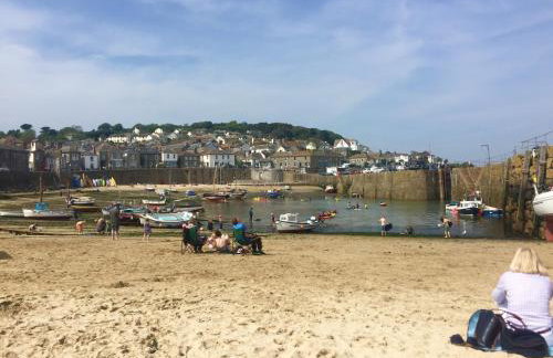 Honeysuckle Cottage by The Sea - Photo 18