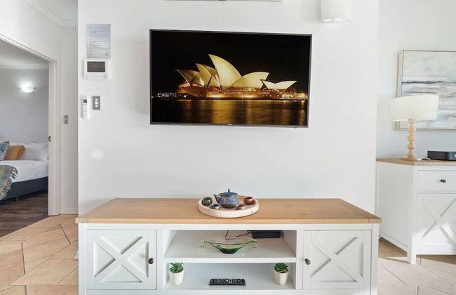 Harbour Haven Penthouse Marina View Balcony BBQ - Photo 10