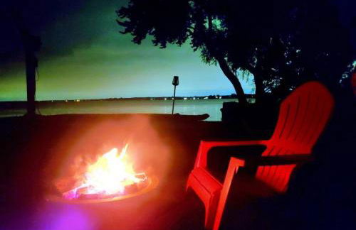 Enjoy Our Lakefront Paradise - Foto 49