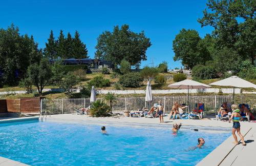 Bungalow in France with Private Garden - Foto 1