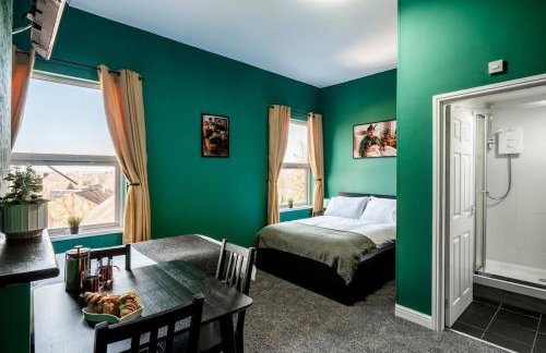 Private Ensuite Room • Parking • Sleeps 3 - Foto 1